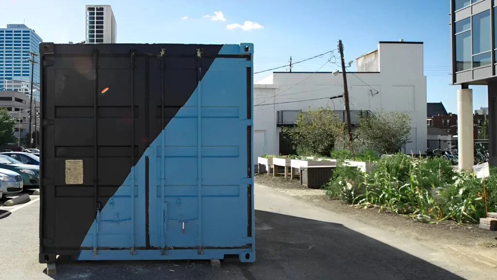 Fully Equipped 20ft Shipping Container Home - Image 9