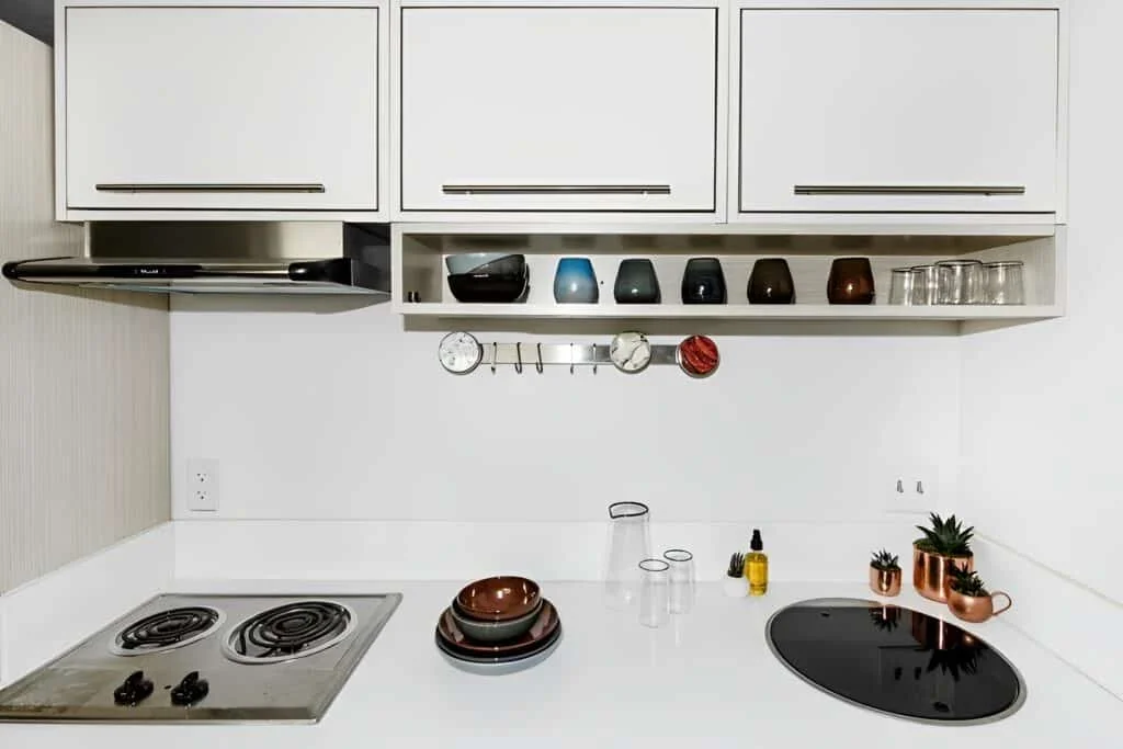 Fully Equipped 20ft Shipping Container Home - Image 3