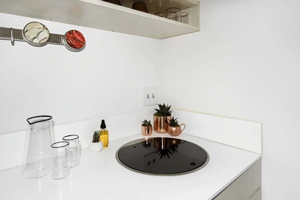 Fully Equipped 20ft Shipping Container Home - Image 2