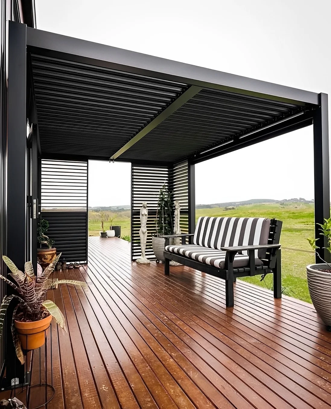 Luxury 40ft prefab container house with easy-folding sandwich panels - Image 4
