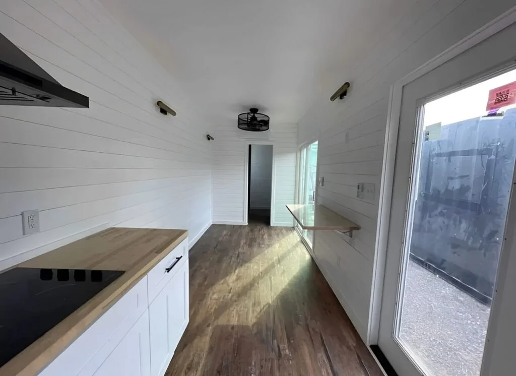 Customized 40ft Shipping Container Made into Luxurious 1 Bedroom - Image 4